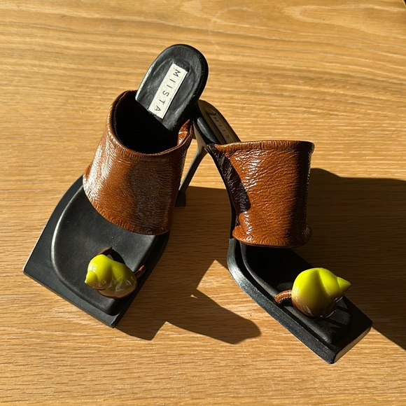 Miista shell heels. Mencia Brown Sandals - Picture 2 of 6
